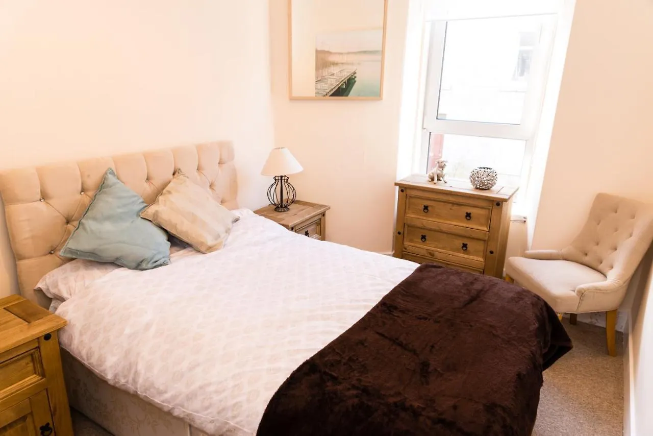 Stylish 2 Bedroom, City Centre Apartment 阿伯丁